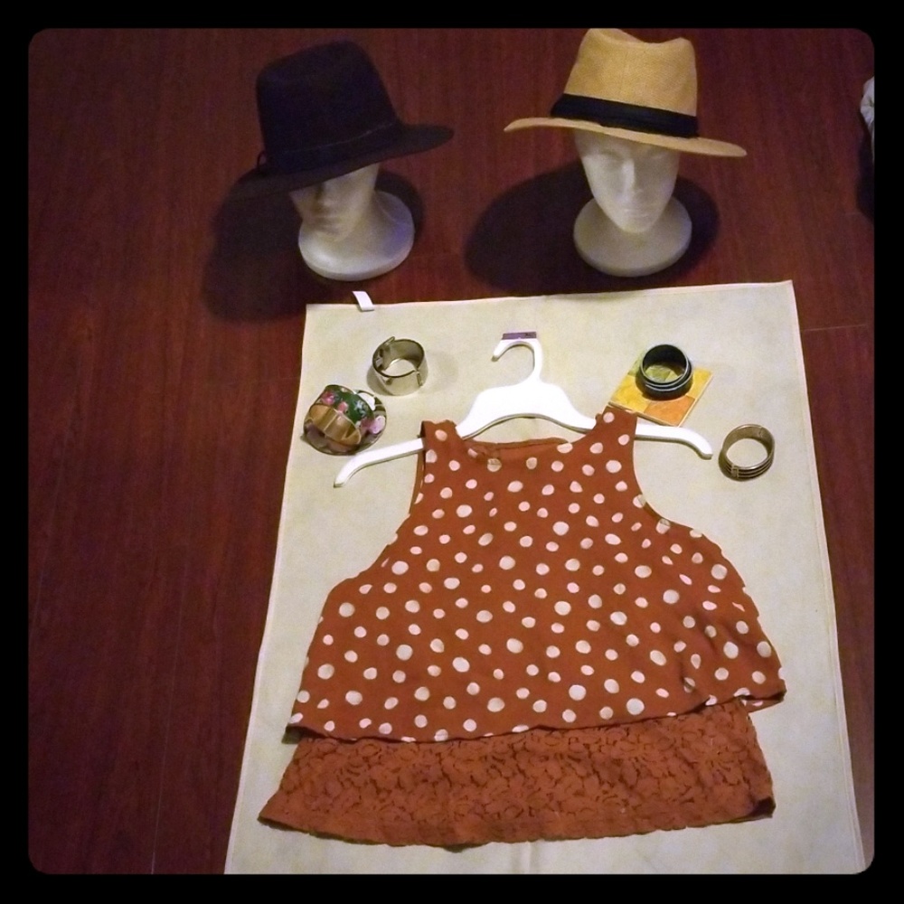 CLOTHES